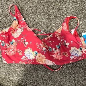 O’Neill Stella Floral Middles top, size large. Never worn, tags on. Bought 6/15